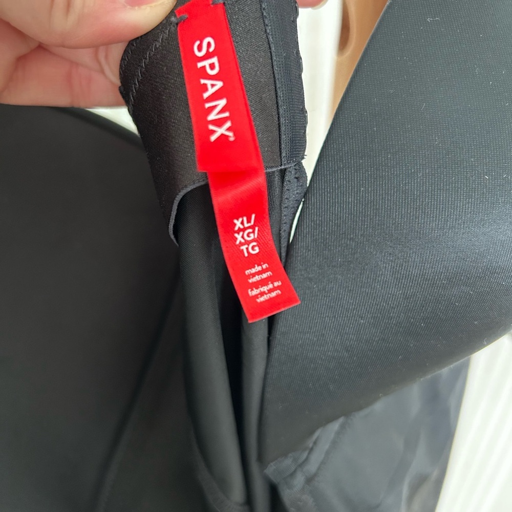 SPANX Suit Your Fancy Black Plunge Low-Back Bodysuit Convertible Straps XL NWT - Picture 13 of 13